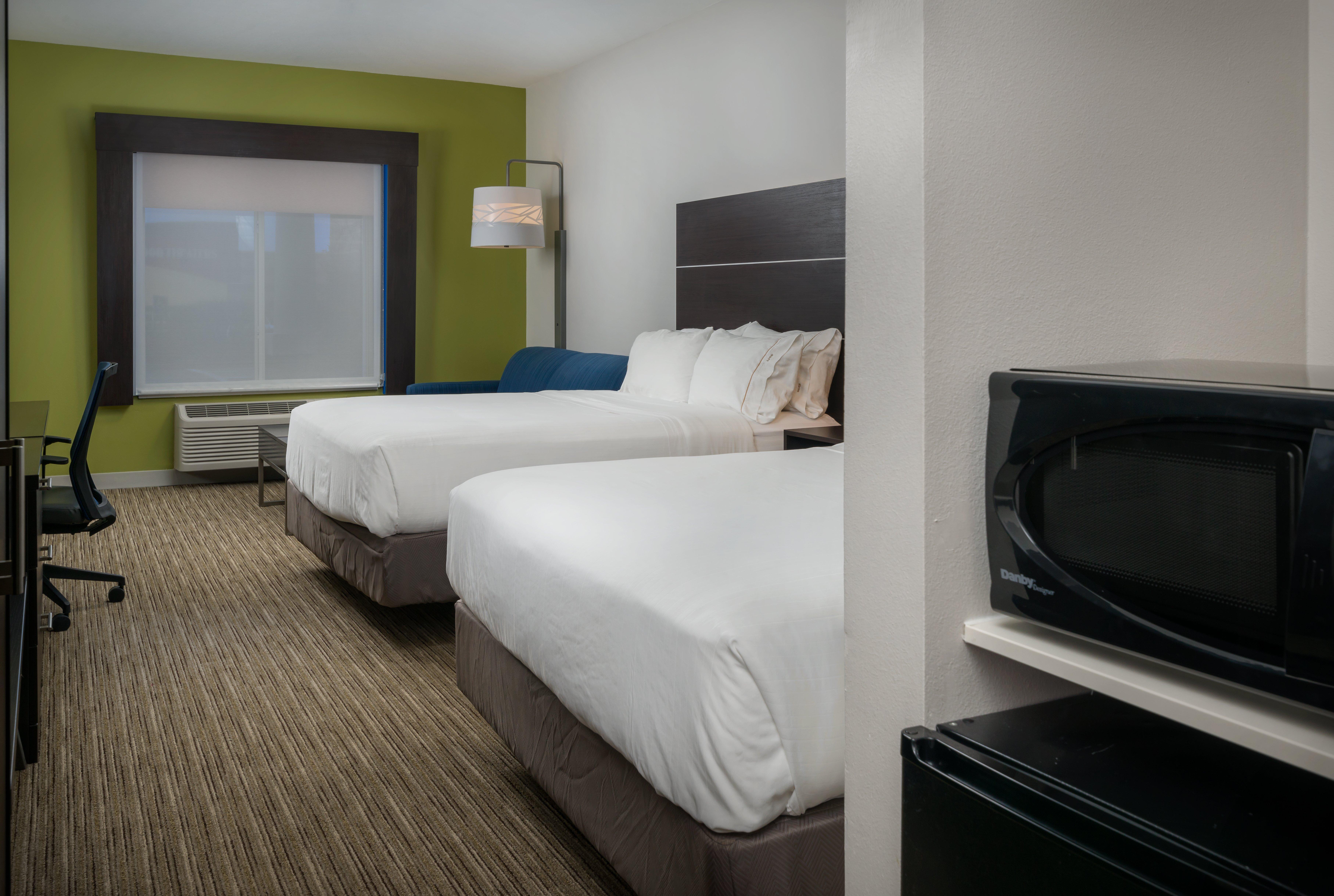 Holiday Inn Express Lawrence By Ihg Exterior photo
