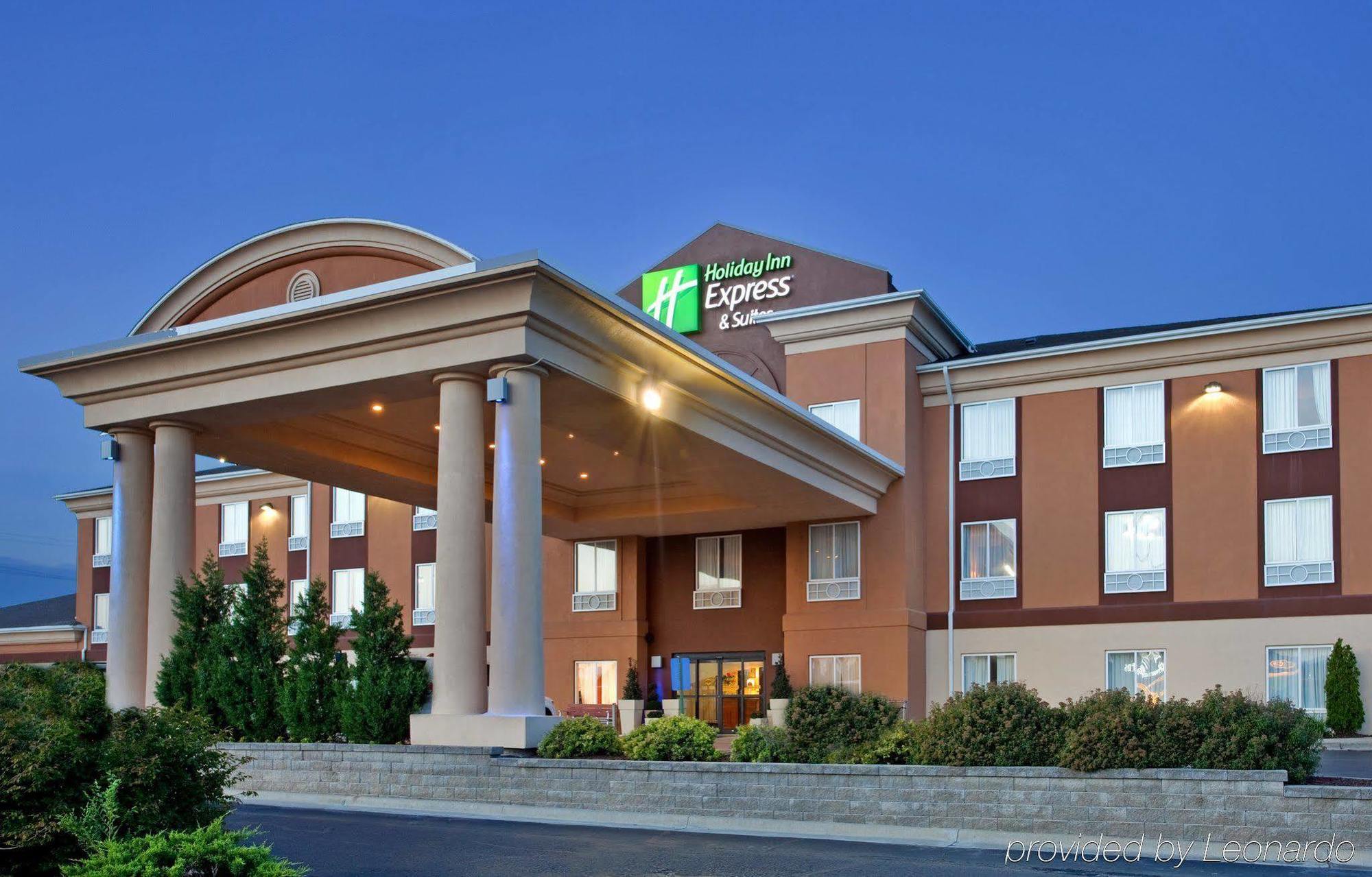 Holiday Inn Express Lawrence By Ihg Exterior photo